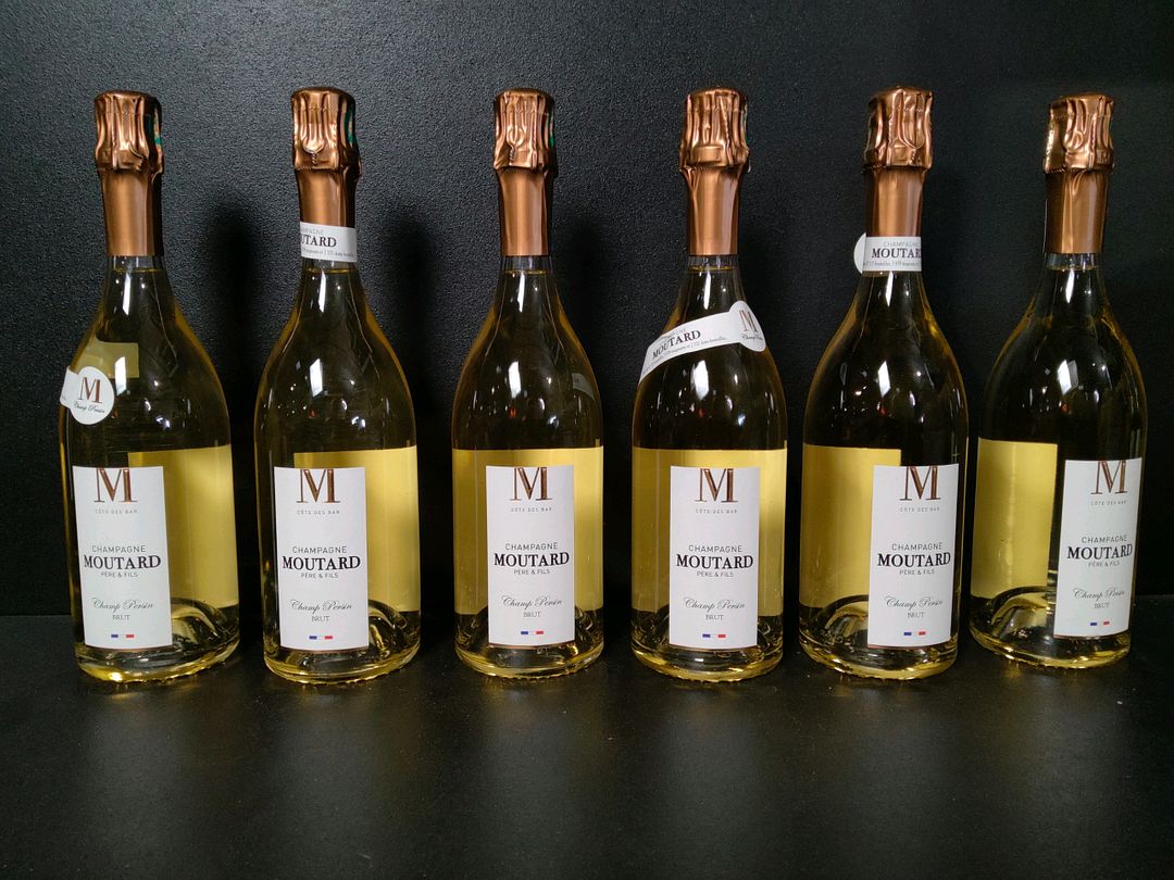 6 bouteilles de champagne Moutard Père & Fils Champ Persin Blanc de blancs
