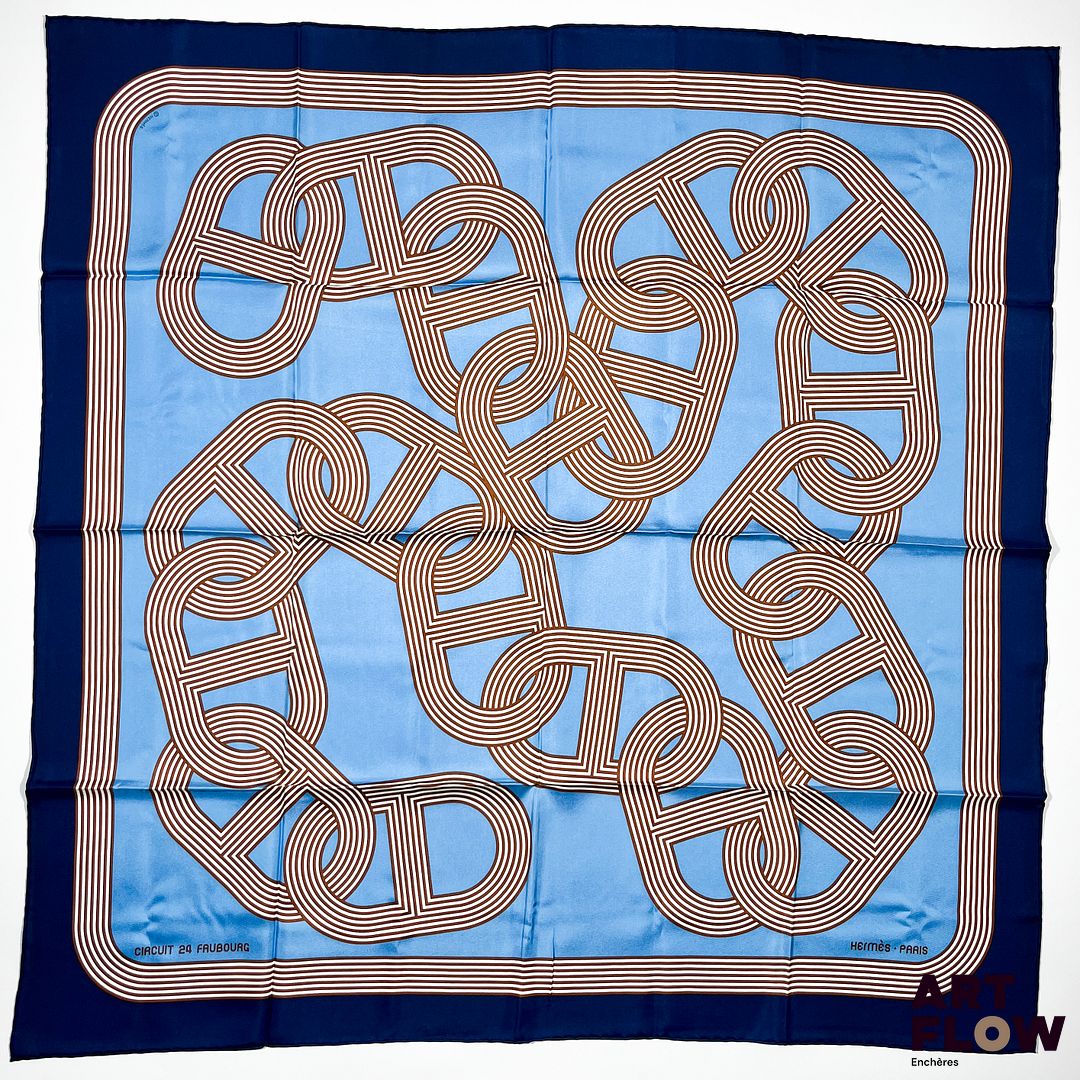 HERMES Modèle "Circuit 24 Faubourg" Carré en twill de soie dessiné par Benoit Pierre Emery. 90 x 90 cm Dans ses plis d'origine