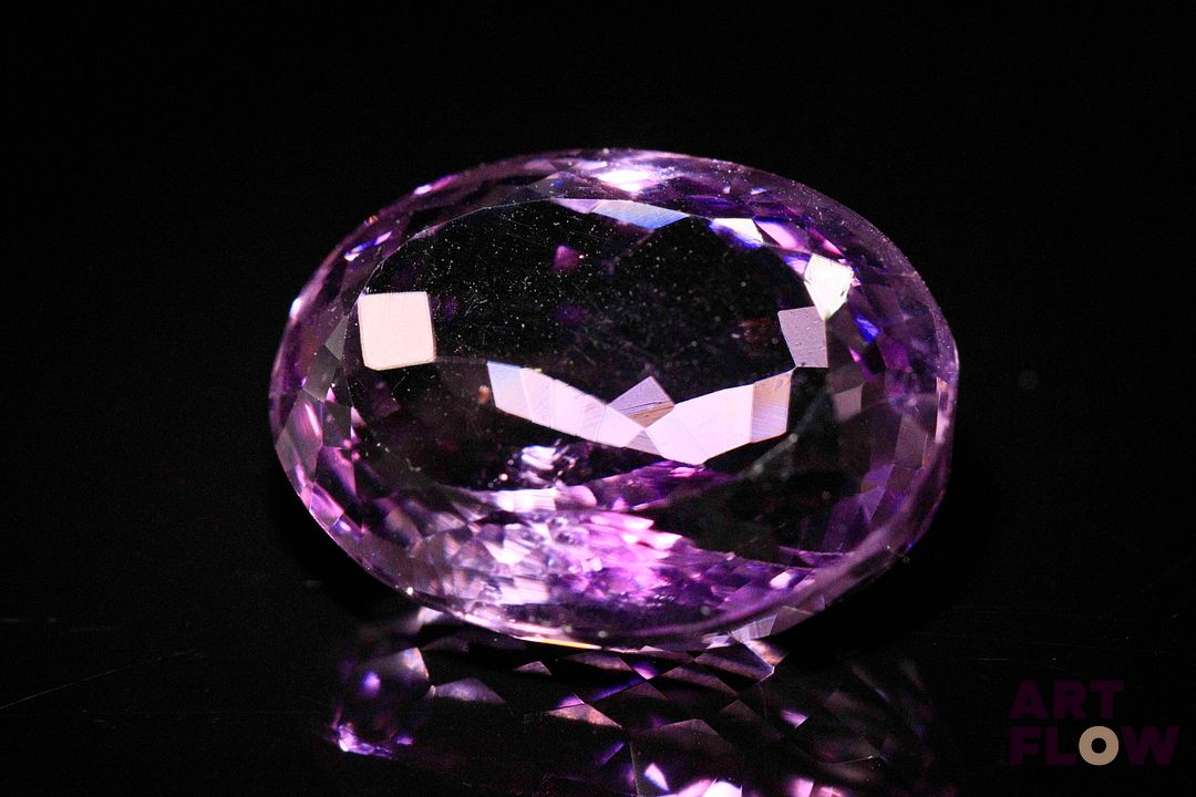 Importante améthyste ovale. Non chauffée. 30.24 cts. 23.0mm x 17.0mm