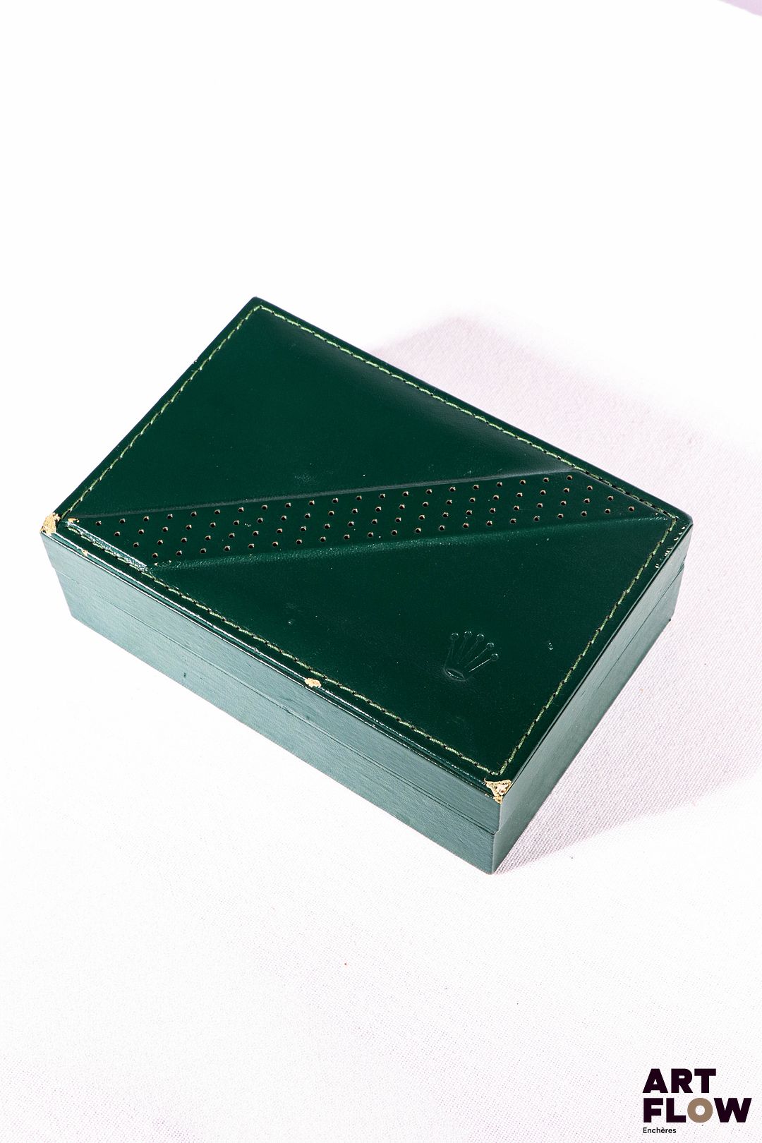 ROLEX Boîte, numérotée 68.00.06 10 x 14,5 x 5 cm Usures