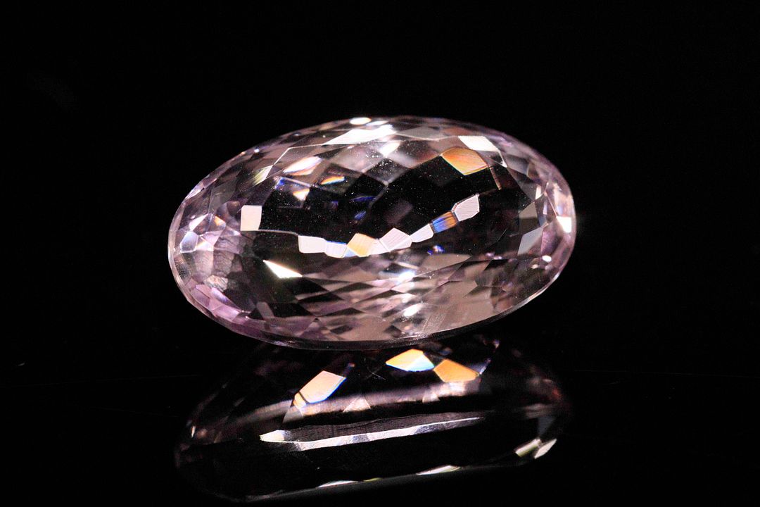 Importante améthyste ovale. Non chauffée. 31.19 cts. 26.0mm x 16.0mm