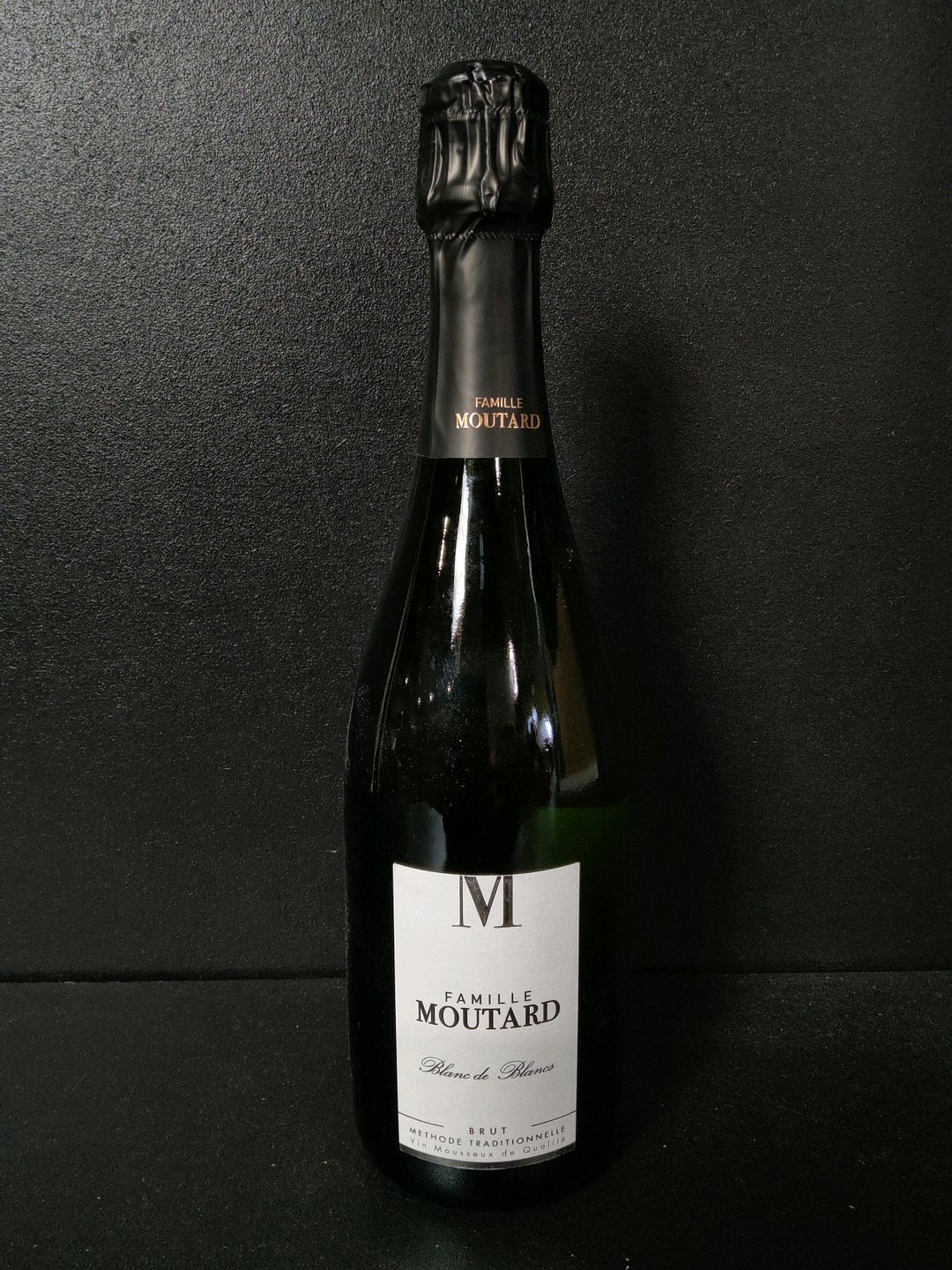 10 bouteilles de vin mousseux : Famille Moutard Blanc de Blancs Brut 75cl