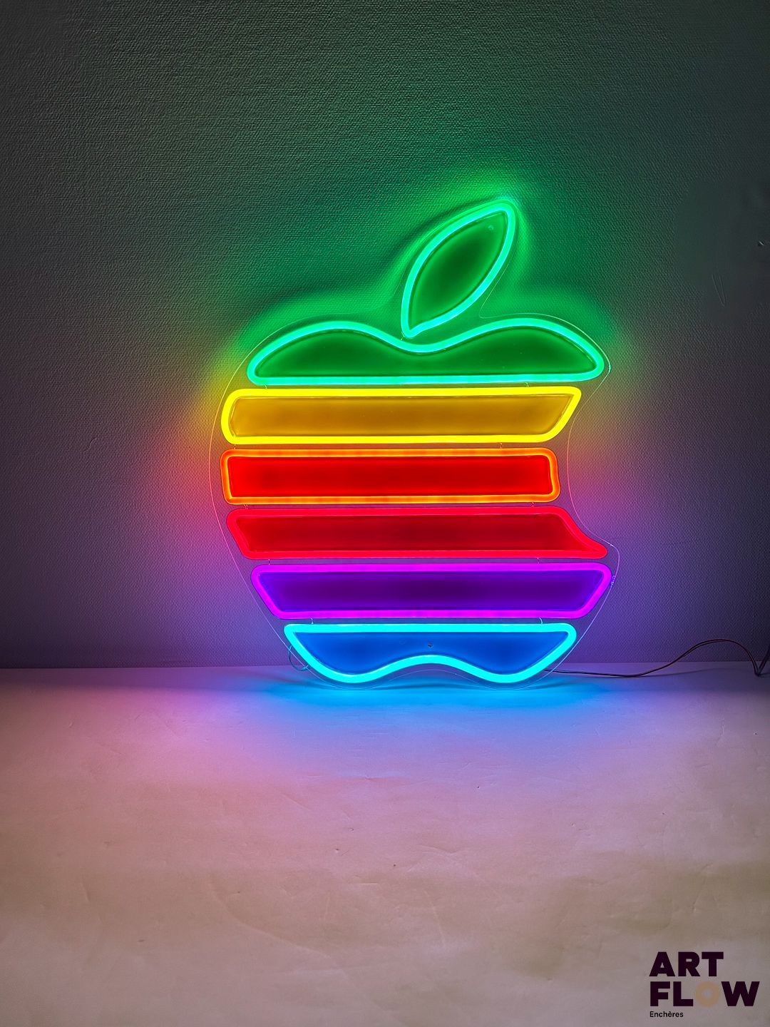 Enseigne lumineuse Apple Dimensions : 50 x 41 cm Fonctionnelle