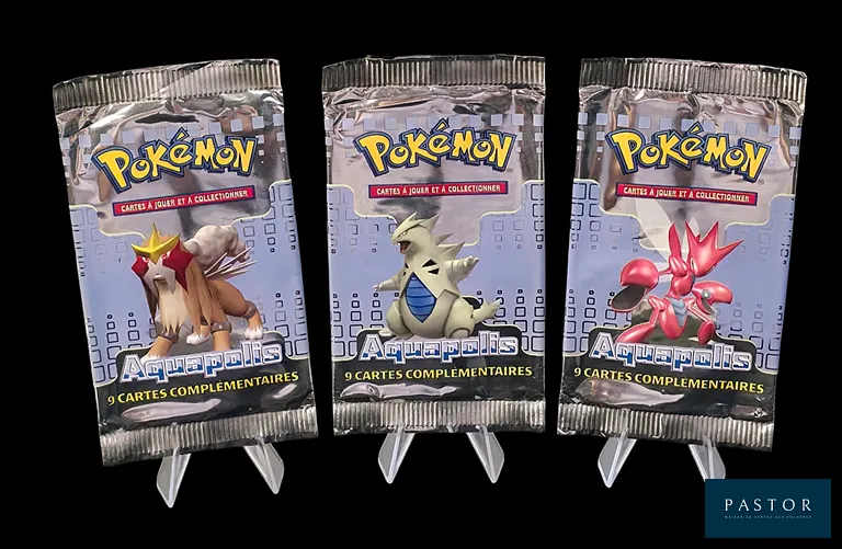 Réunion de 3 boosters Pokémon vides - Majoritairement bien ouverts.
Série du bloc Wizards : Aquapolis.
En français.