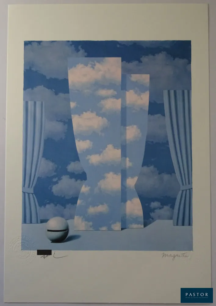 René Magritte (d'après)
La Peine Perdue

  
  Lithographie sur vélin BFK Rives.
  Signé dans la plaque
  Numéroté / 300 exemplaires
  Dimensions : 30 x 44 cm (Format moyen)
  Lithographie réalisée sous le contrôle de la Succession Magritte, authentifiée par le cachet sec Succession et l'authentification manuscrite du président de la Succession.


Expédition obligatoire, jusqu'à 5 Lithographies dans votre colis pour 14,76€ TTC en France Métropolitaine, et 29,64€ TTC pour l'Europe
