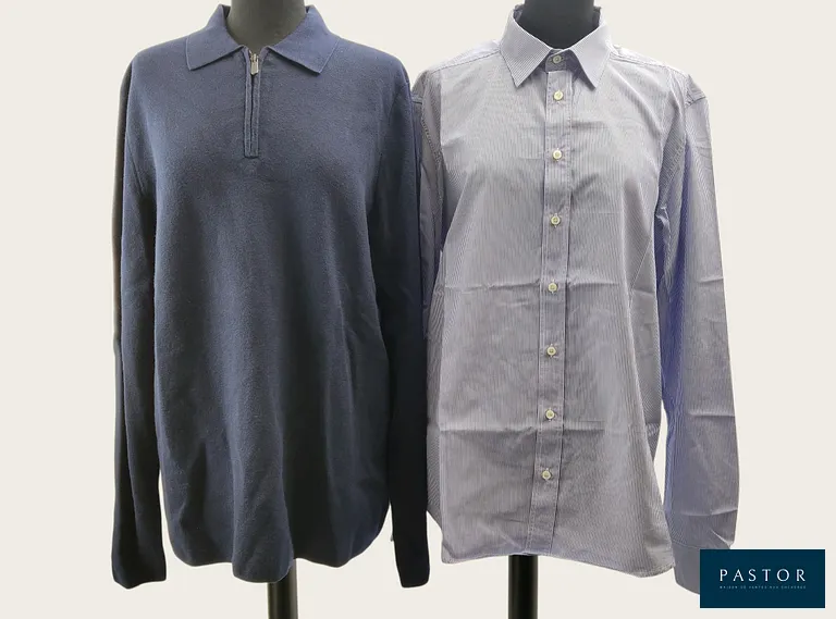 ERIC BOMPARD HOMME. Lot composé d'un pull col polo zippé en cachemire et coton pima bleu marine, T.M, et d'une chemise en coton rayé, T.M. NEUFS avec étiquettes - TVA Récupérable