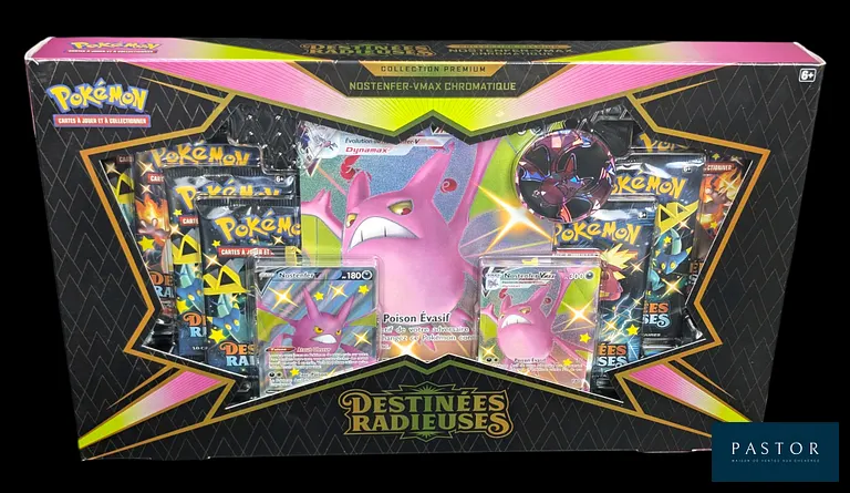 Coffret Pokémon scellé : Collection Premium Nostenfer Vmax Chromatique.
Série du bloc Épée&Bouclier : Destinées Radieuses (EB04.5).
Contient deux cartes promotionnelles Nostenfer Shiny et Vmax.
En français.