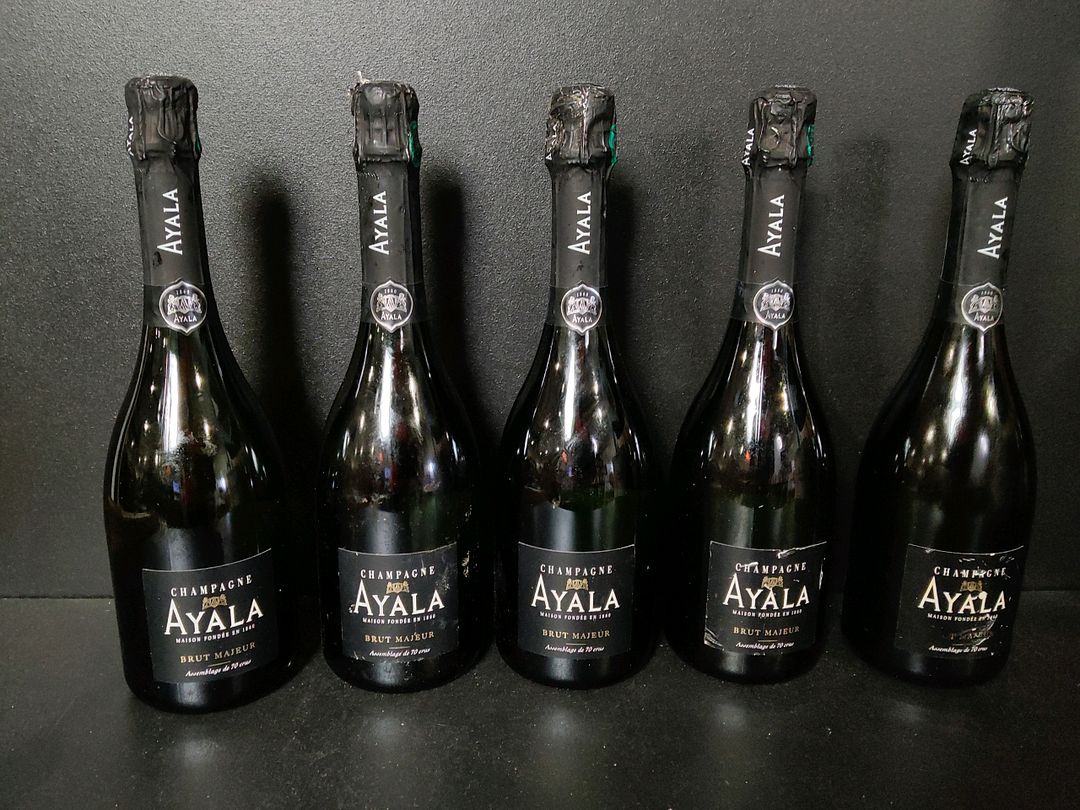 5 bouteilles de champagne Ayala Brut Majeur 75cl