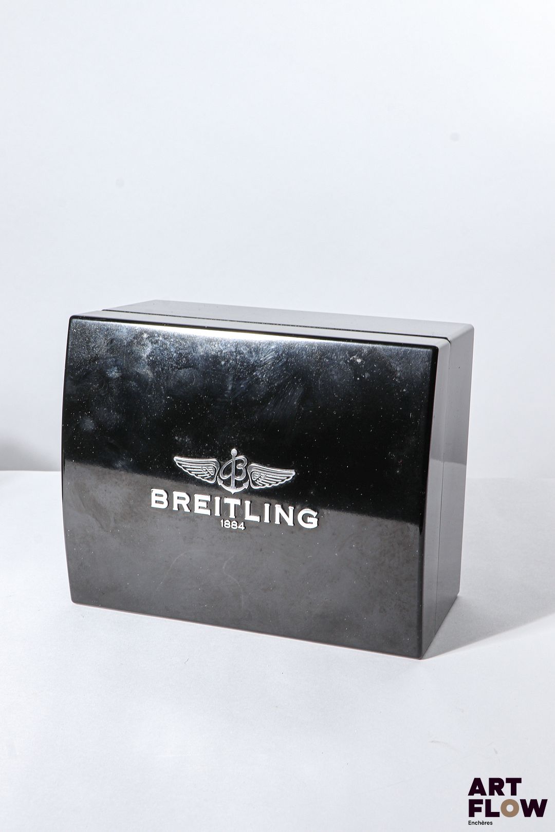 BREITLING Boîte Dimensions : 12,5 x 15,5 x 8 Accidents
