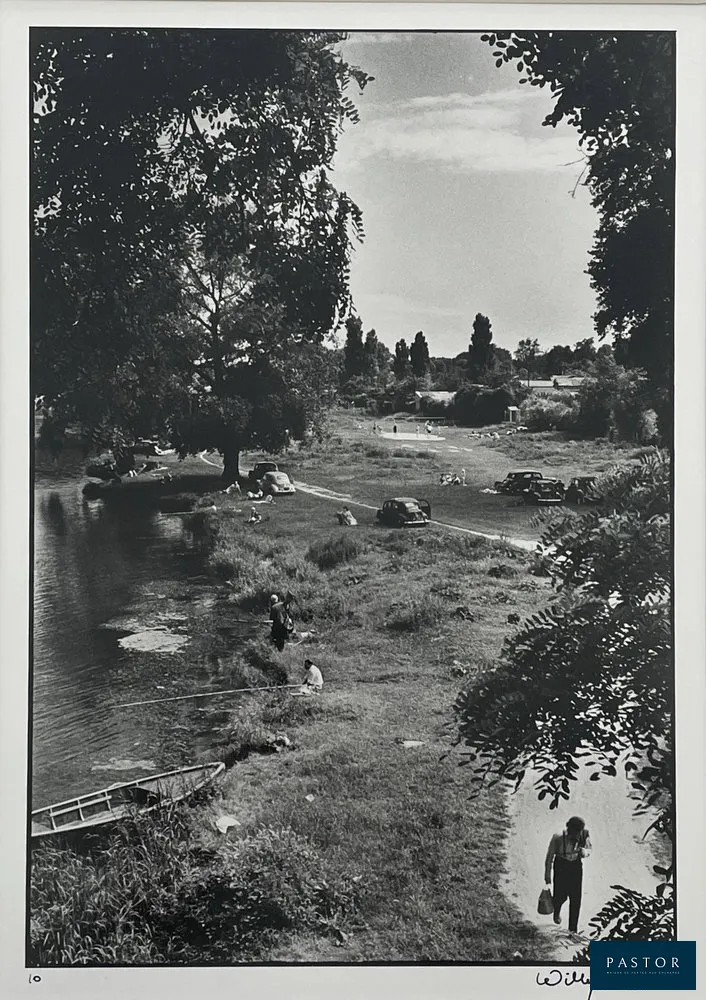 WILLY RONIS 1910 - 2009
Ile de Brise Pain Creteil 1956

  
  Tirage argentique de 1985
  Papier photo Guilbrom
  Cadre chêne verre musée
  Passe-partout 1.4mm format 40x50 cm
  Cadre Profil 20/35 Bois + rehausse format 40x50 cm
  Verre AR92 2mm (musée)


Expédition obligatoire, jusqu'à 5 Lithographies dans votre colis pour 14,76€ TTC en France Métropolitaine, et 29,64€ TTC pour l'Europe