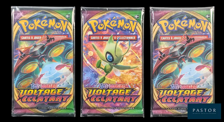 Réunion de 3 boosters Pokémon scellés.
Série du bloc Épée&Bouclier : Voltage Éclatant (EB04).
En français.